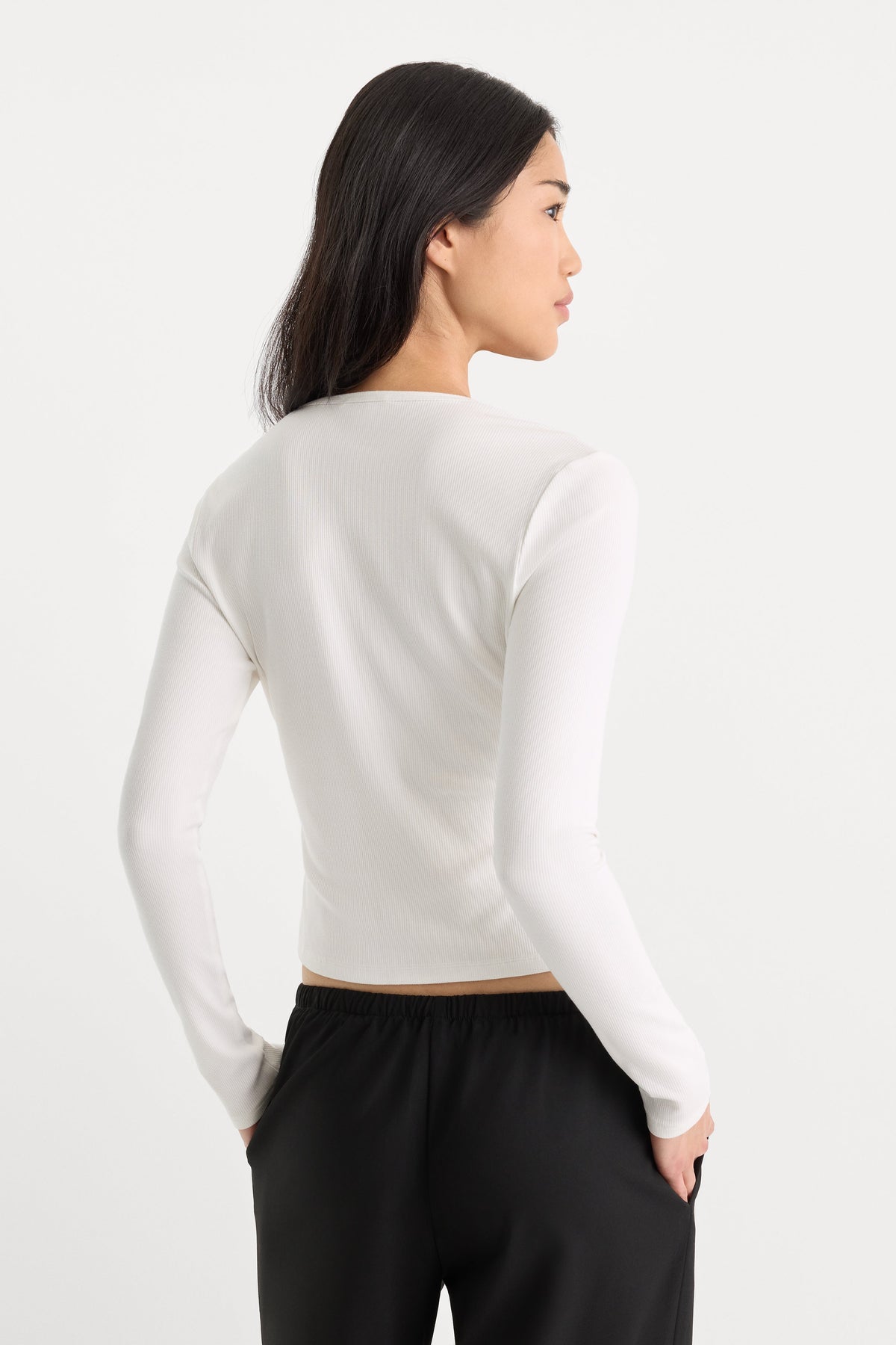 THE RIB V NECK CARDIGAN | CHALK