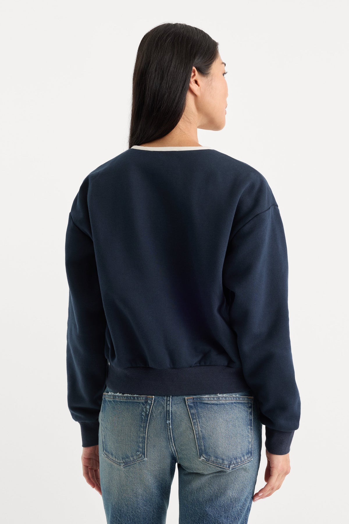 THE BRUSHED FLEECE HENLEY | NEW NAVY