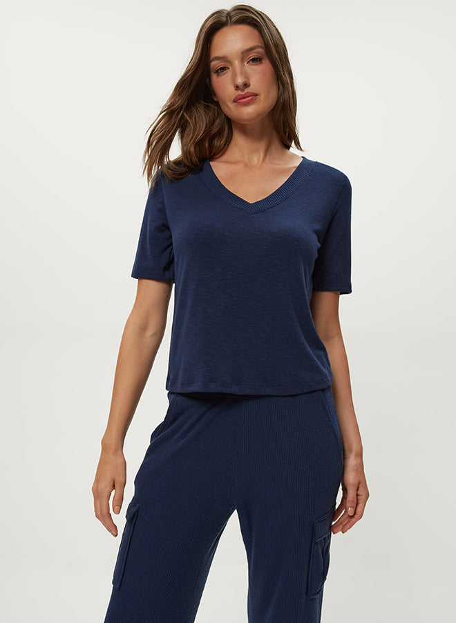MATTY V NECK TOP
