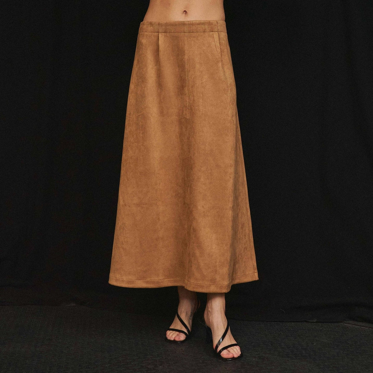 MOCK NECK STRETCH SUEDE TOP & SKIRT SET