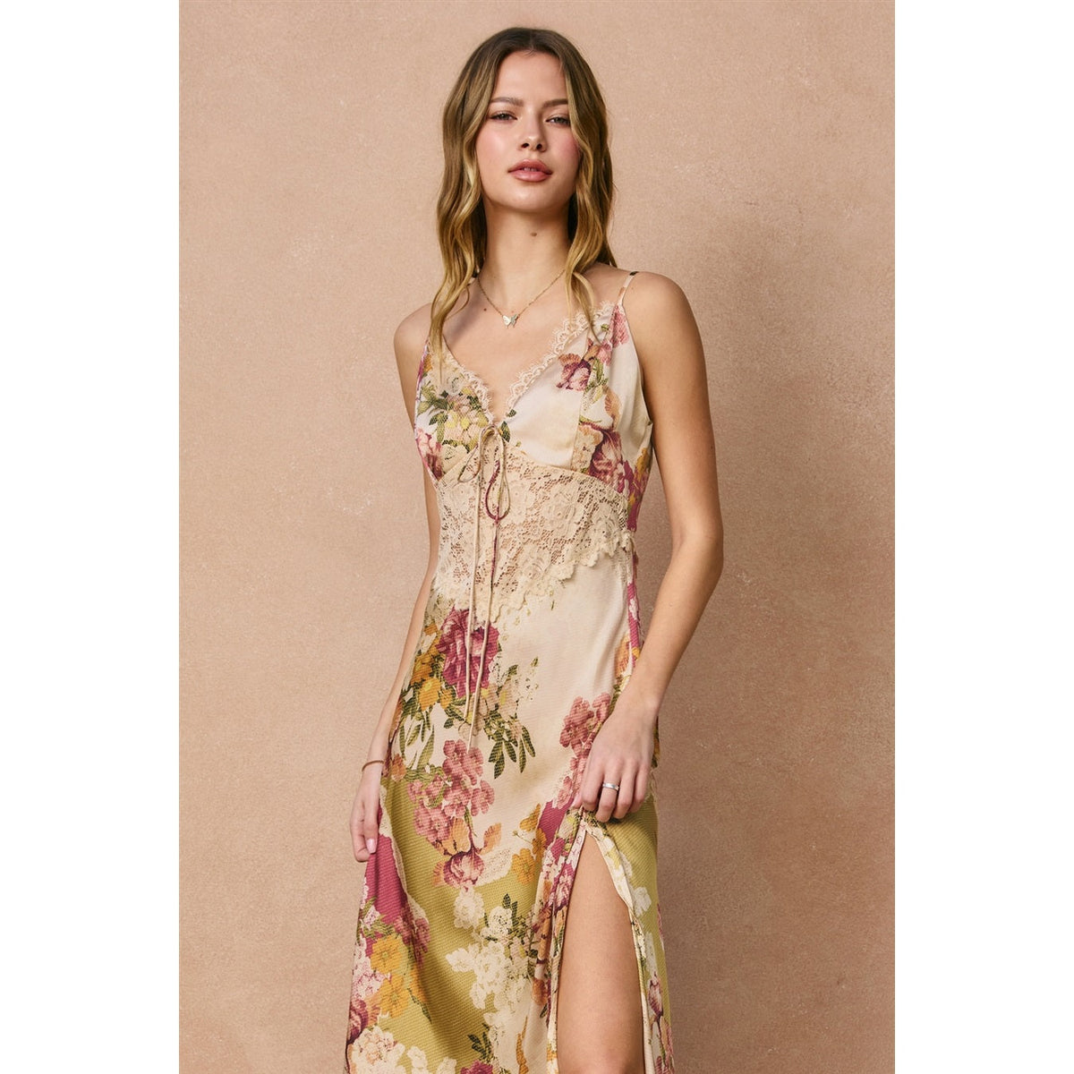 PATCHWORK FLORAL LACE DETAIL MAXI DRESS