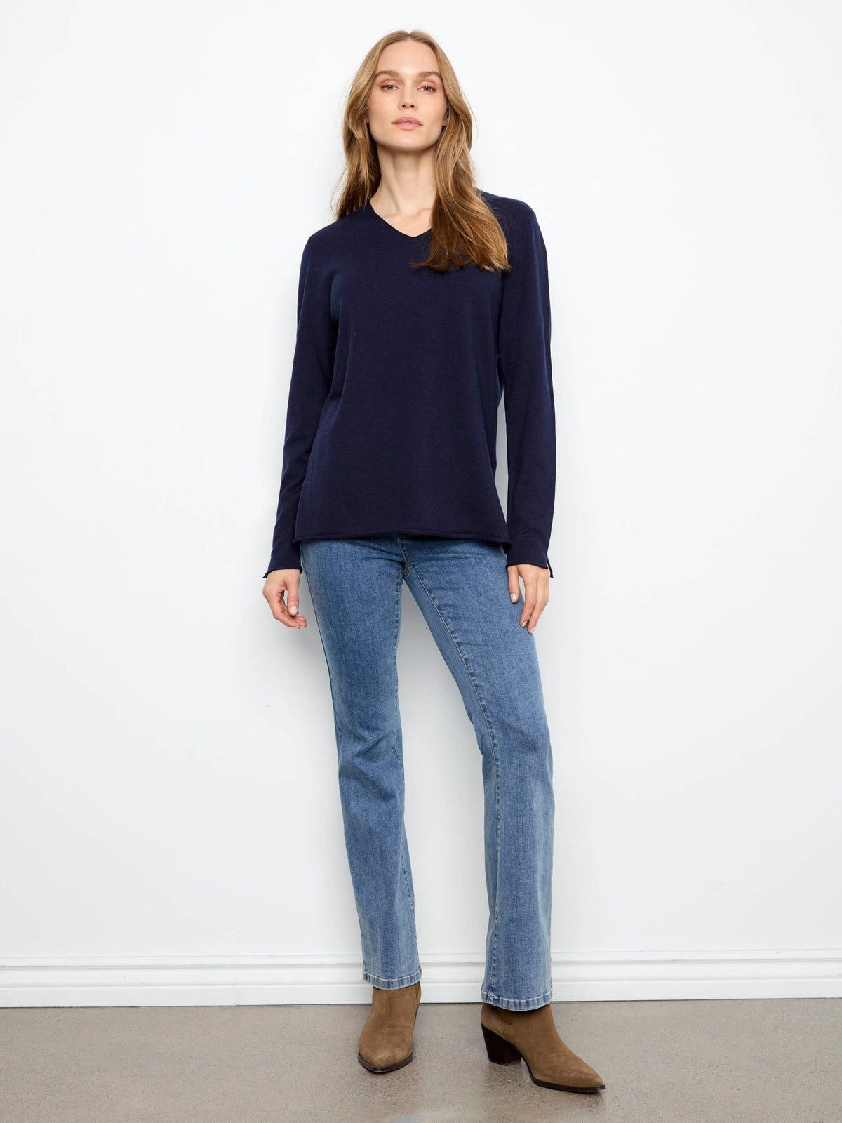 Basic V-Neck Sweater - Navy