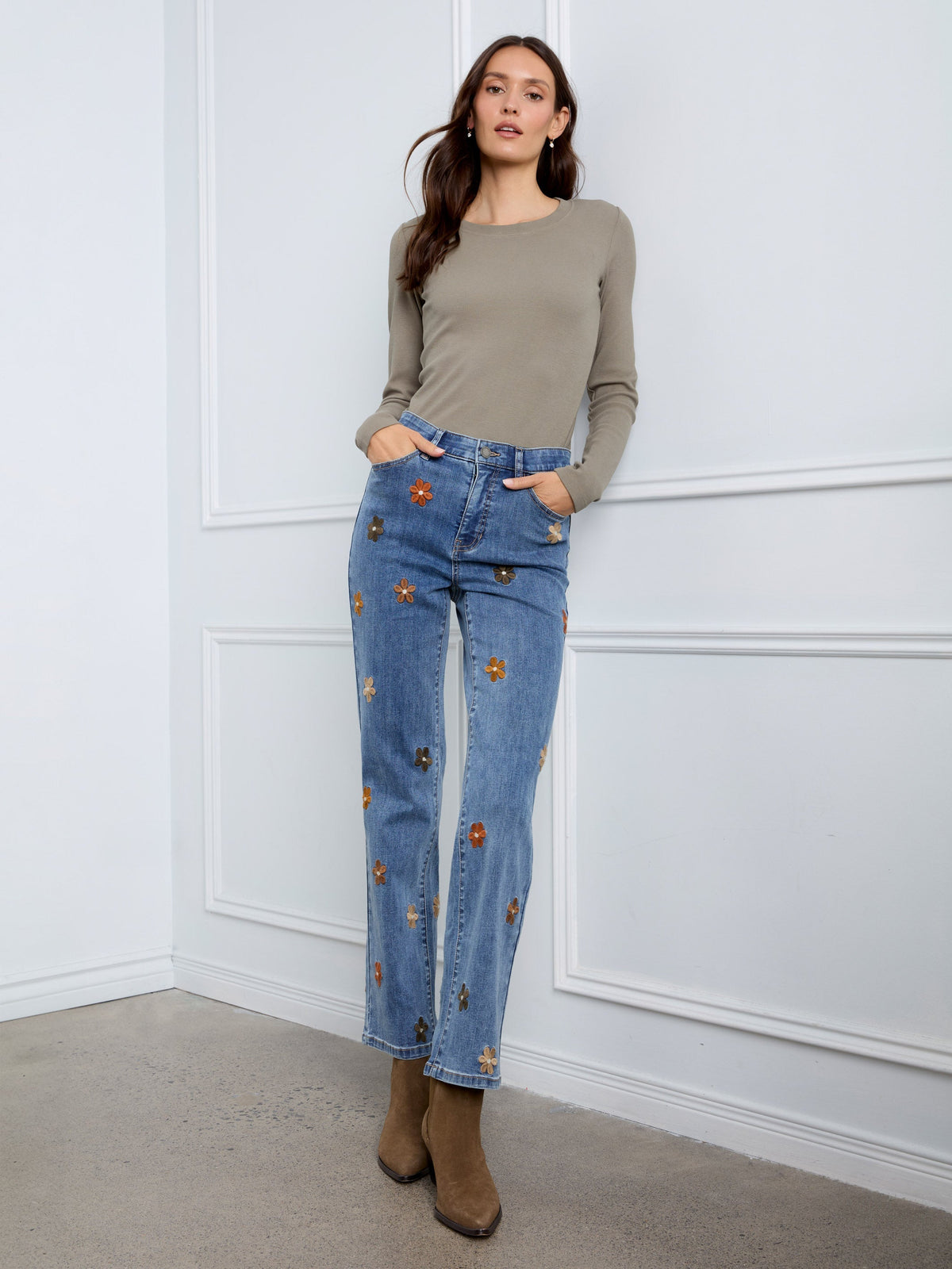 Straight Leg Jeans With Floral Embroidery - Medium Blue