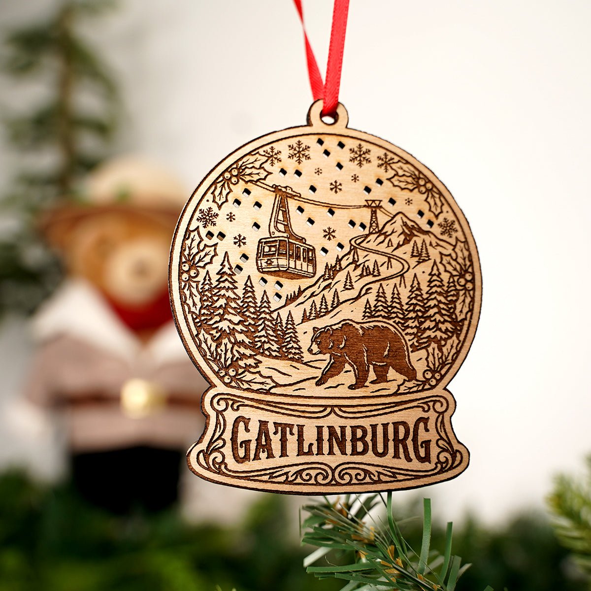 Gatlinburg Snowglobe Ornament