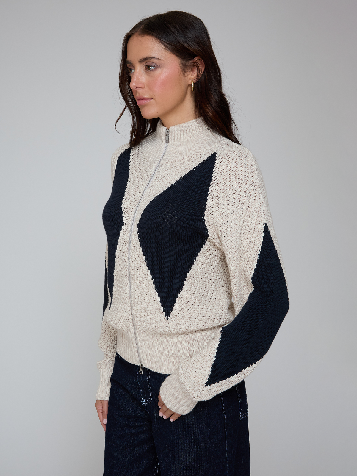 Diamond Mock Neck Zip Up in Natural/Navy Blue