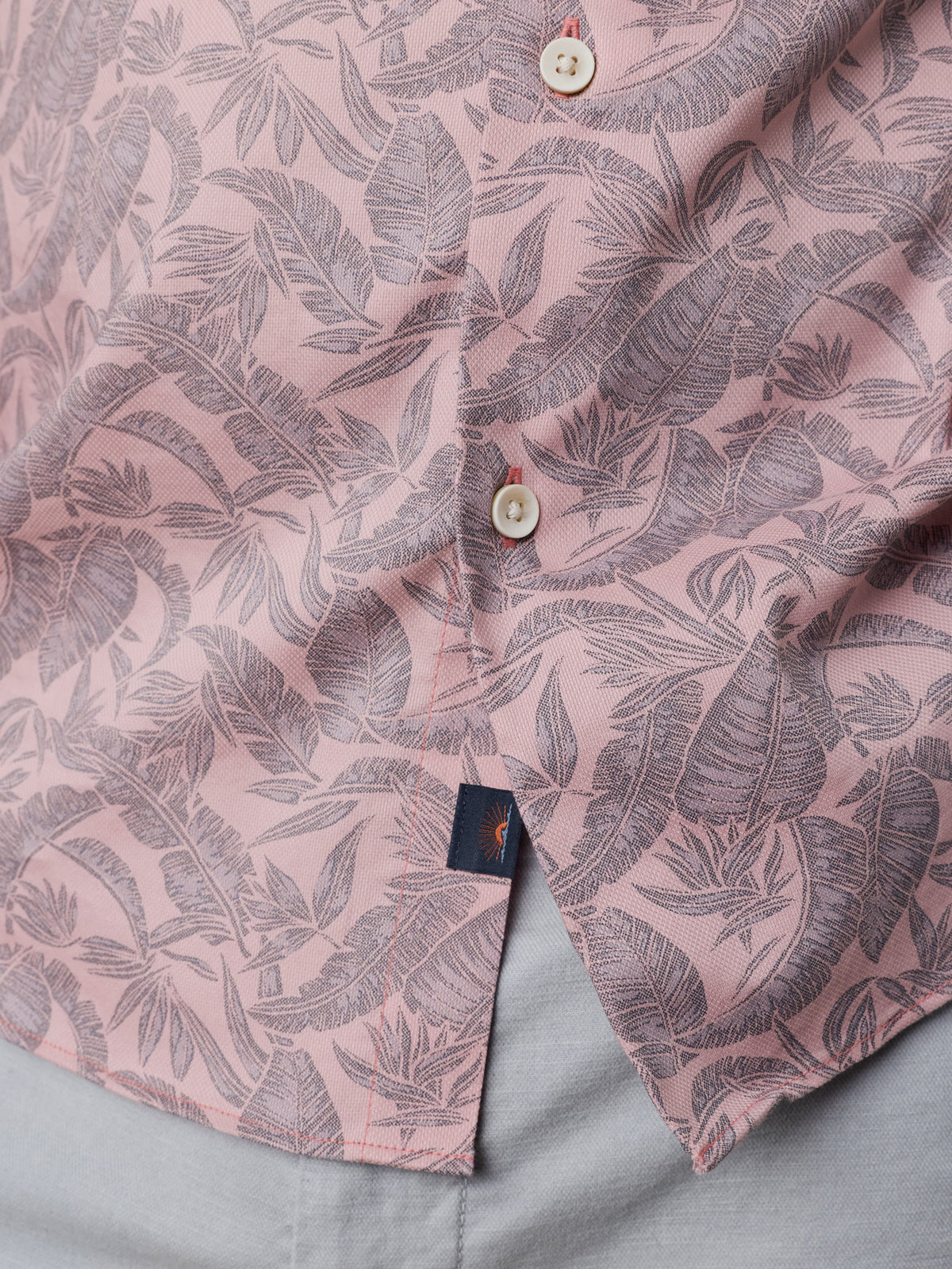 Short-Sleeve Movement Monterey Shirt - Mauve Tropic Foliage