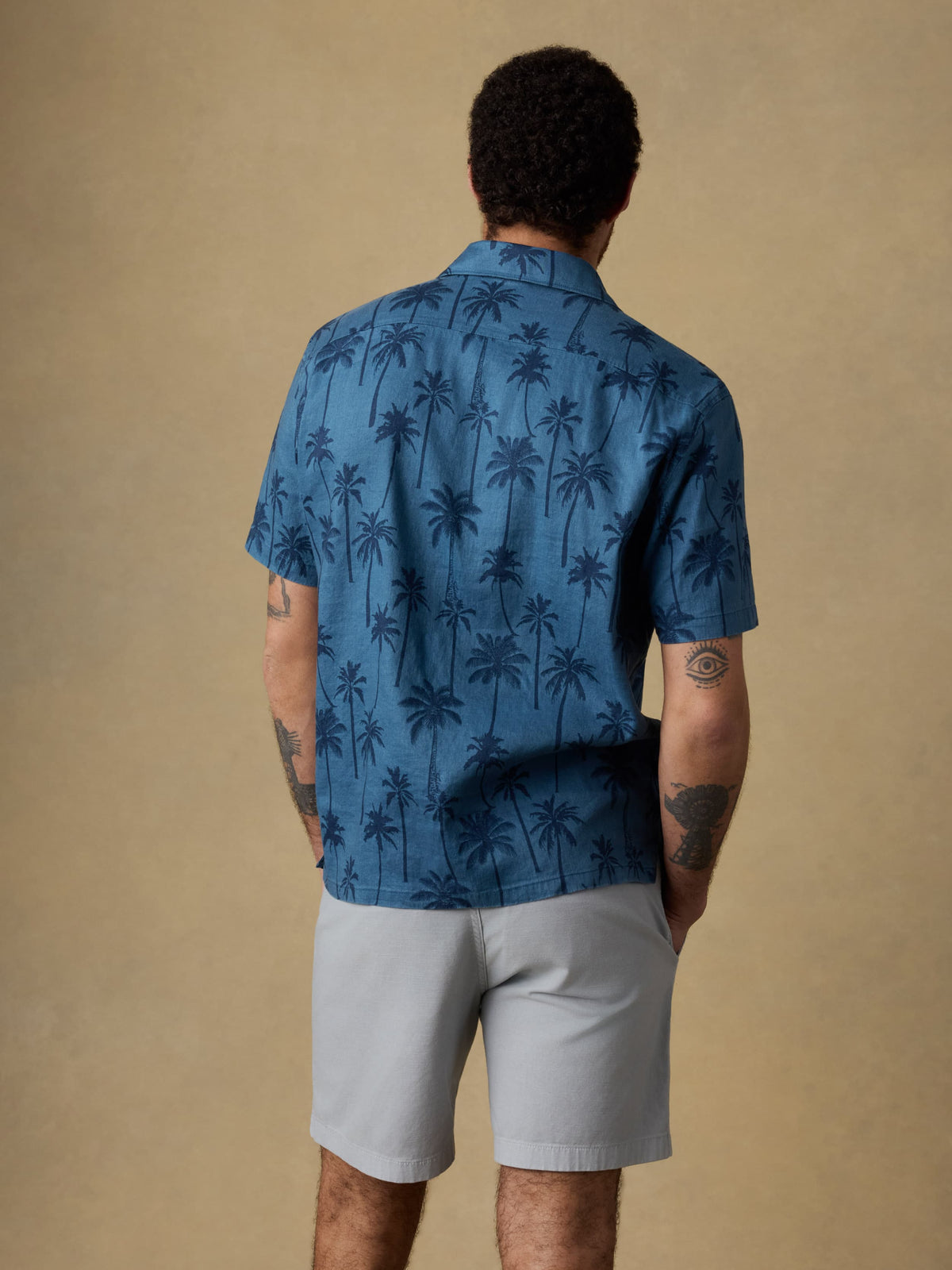 Short-Sleeve Breeze Camp Shirt - Ocean Shore Trees