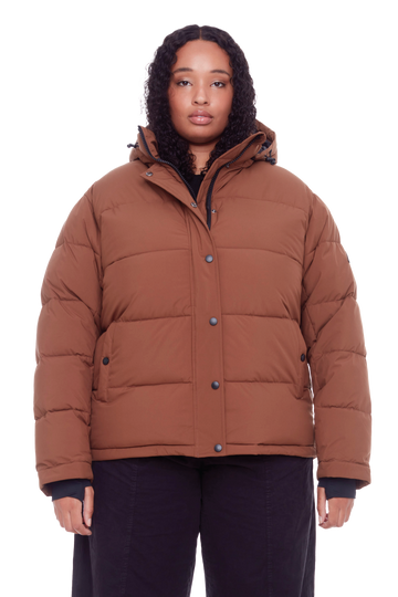 FORILLON PLUS | WOMEN'S VEGAN DOWN (RECYCLED) SHORT PUFFER JACKET, MAPLE (PLUS SIZE)