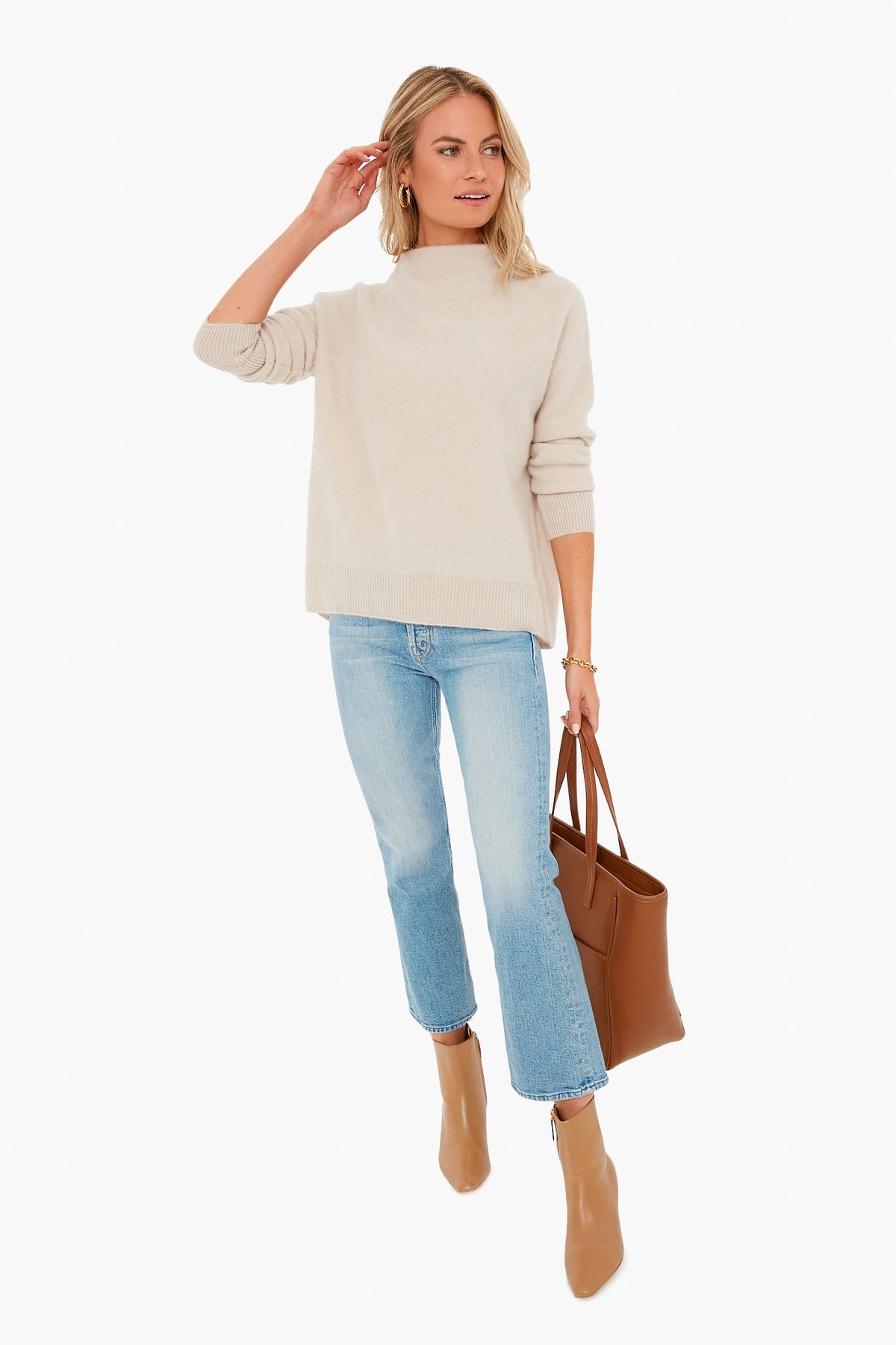 White Sand Boiled Funnel Neck Pullover