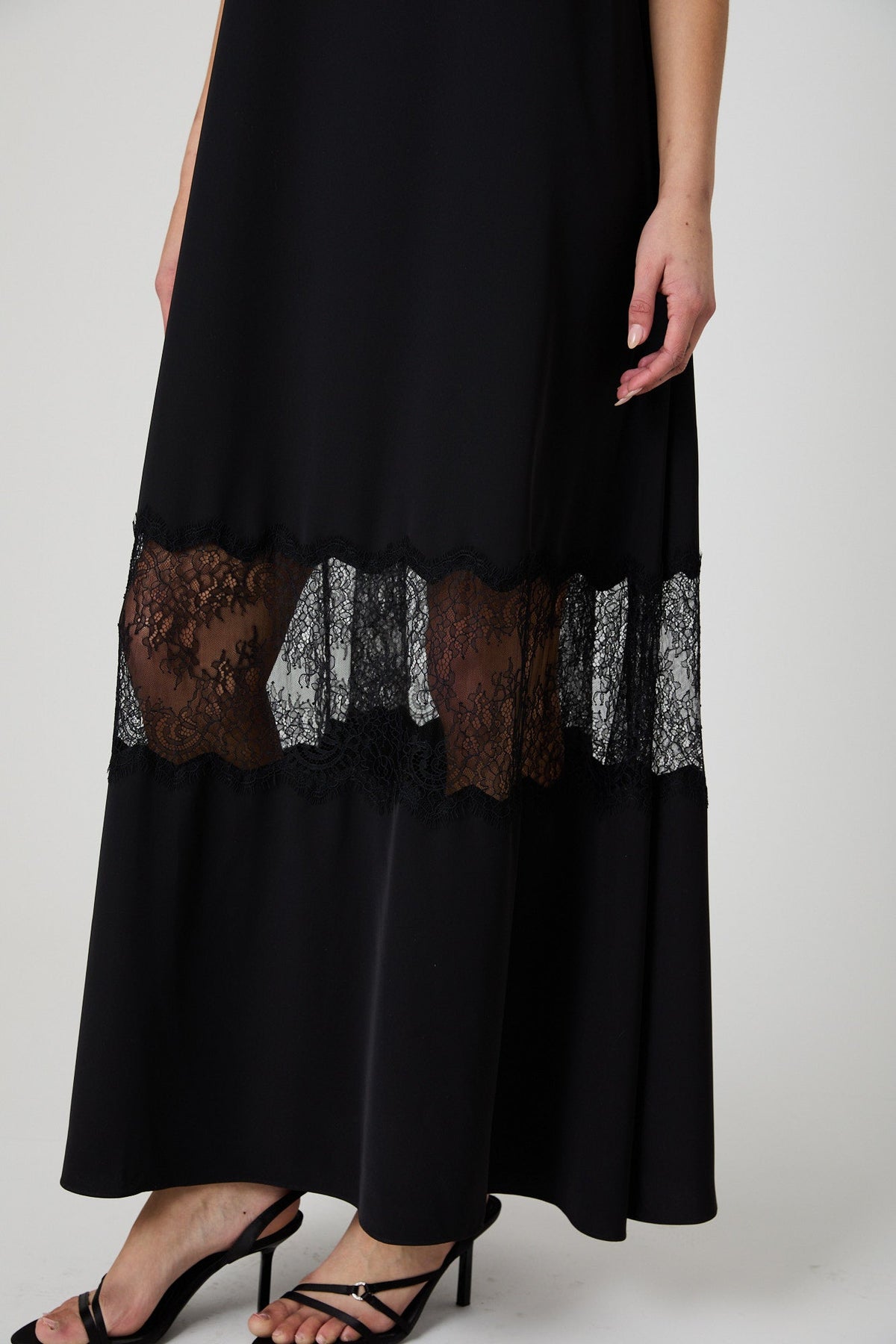 QUINN CREPE LACE MAXI DRESS