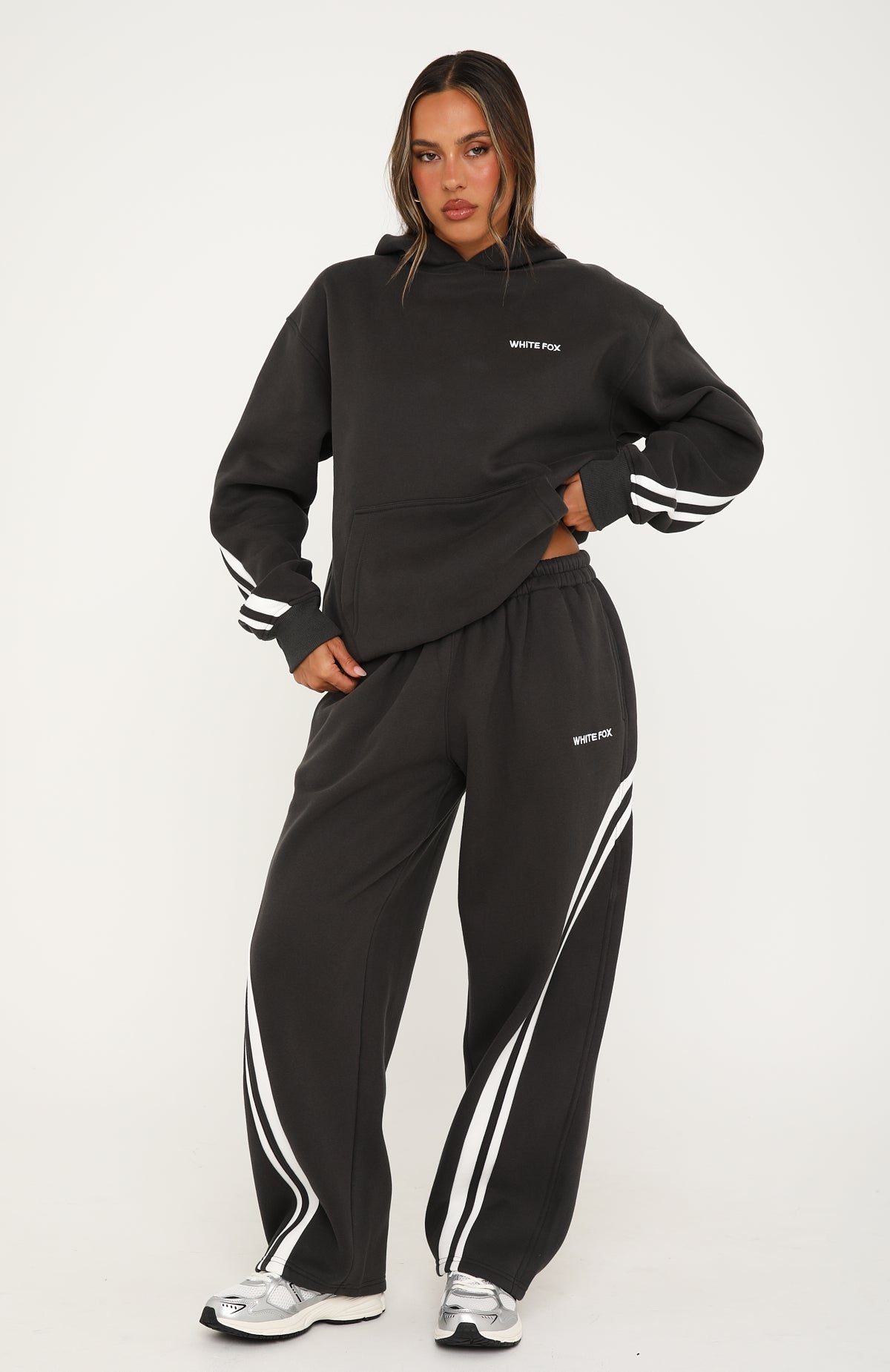 We Both Know Barrel Leg Sweatpants Charcoal